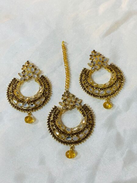 Golden Earrings With Tika Set