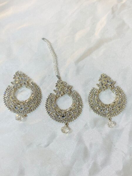 Iqra Earrings (white)